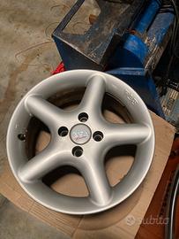 Cerchi ford/peugeot 4fori