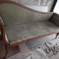 divano particolare del 1900 