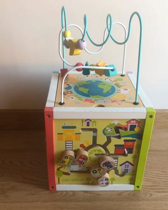 Giocattolo Cubo in legno multigioco