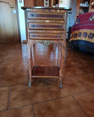 mobile antico del '900  tre cassetti 