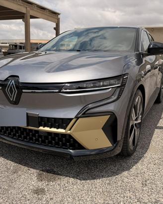 Renault Megane E-Tech 60 kWh Iconic 220CV