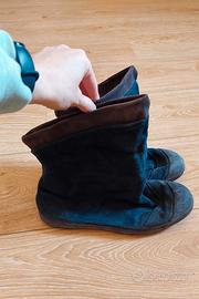 Stivaletto in pelle scamosciata blu