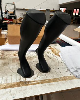Espositori gambe