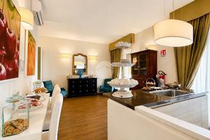 4 LOCALI A GAETA