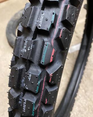 Ruota NUOVA moto anteriore maxxis