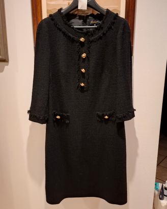 abito nero lana frange e bottoni fiore Luisa Sp46