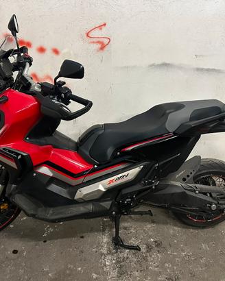 Honda x-adv 750