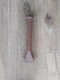 Picchetto antico in ferro