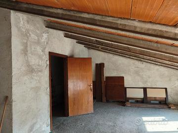 Soffitta 34 mq 3 piano Bassano del Grappa viaDindo