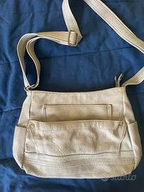 Borsa beige in similpelle