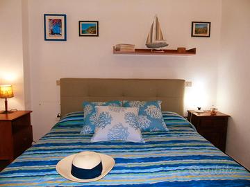 Villasimius a circa 10 km villetta a Solanas