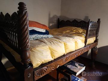 Letto indiano in sandalo