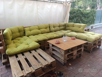 Salotto da esterno in pallet EPAL 6/7 posti