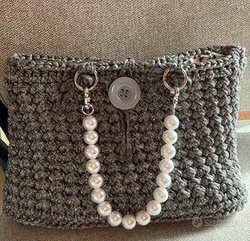 Borsa argento con manico in perle
