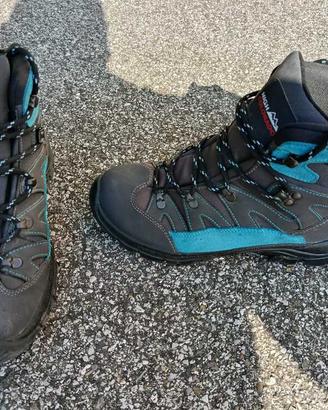 Scarponcini montagna/trekking seminuovi nr39