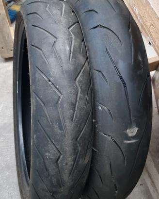 gomme moto 