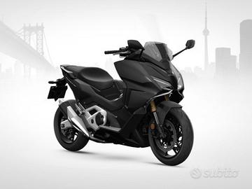 HONDA Forza 750