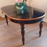 Tavolo classico effetto invecchiato