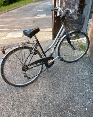 bicicletta  come nuova 