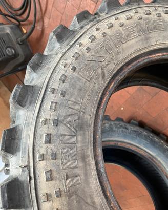Gomme tassellate fuoristrada 235/70/16