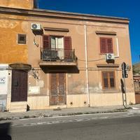 3 vani con terrazzo zona tommaso natale