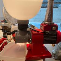 Macchina per la conserva di pomodoro