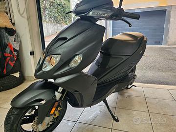 Malaguti Phantom f12-r50