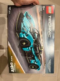 LEGO Technic 42208 Aston Martin Valkyrie MISB