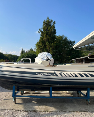 Gommone Novurania CustomLine 600
