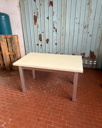 Tavolo cucina allungabile