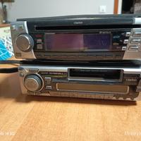2 autoradio Clarion più caricatori CD 