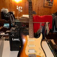 Chitarra Elettrica SQUIER con amplificatore Laney