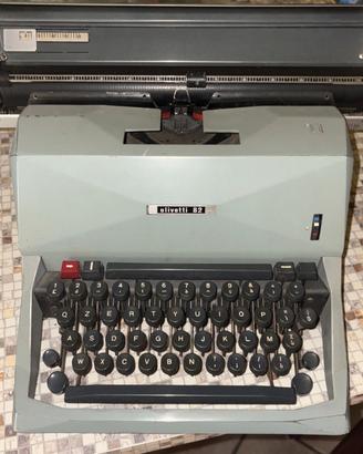 Macchina da scrivere vintage