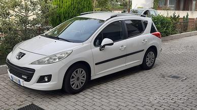 Peugeot 207  2011