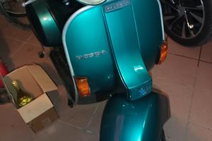Vespa Px150e arcobaleno 