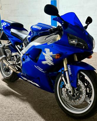 Yamaha R1 1998