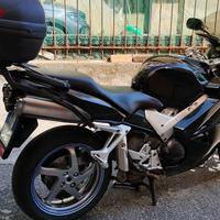 VFR 800 V-TEC Nero del 2007 unico proprietario
