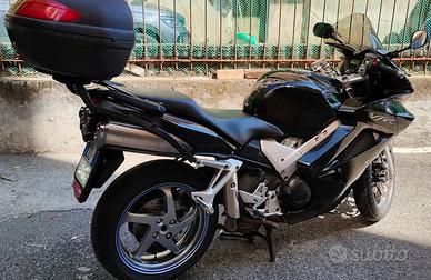 VFR 800 V-TEC Nero del 2007 unico proprietario