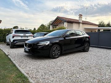 Volvo V40 Benzina 1900 CV 122