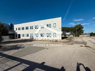 Uffici 360 mq con parcheggi