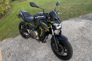 Moto Kawasaki Z650