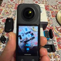 Insta 360 x3 con accessori