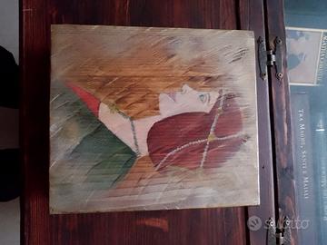 scatola portagioie in legno dipinto 