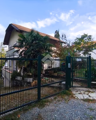 VILLA SINGOLA A AVIGLIANA