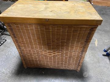 Portabiancheria vintage anni 60 in vimini