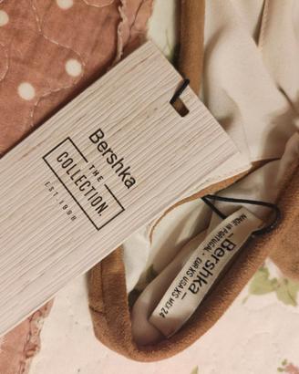 Top Bershka da donna nuovo con targhettino