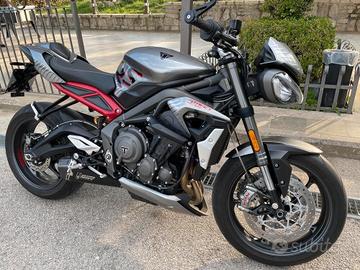 Triumph Street Triple - 2021