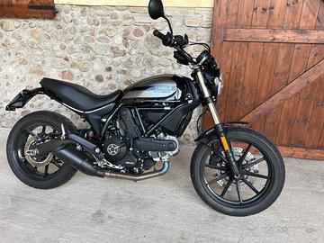 Ducati scrambler 400 sixty 2