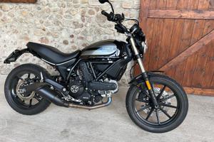 Ducati scrambler 400 sixty 2