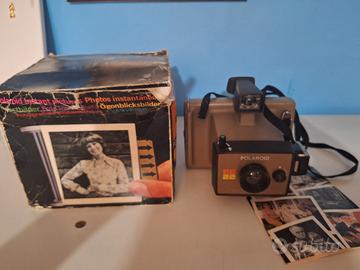 Polaroid EE22
